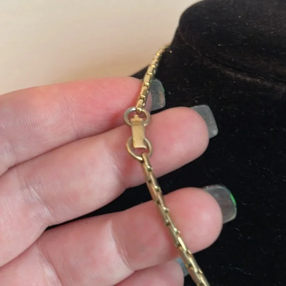 Vintage Gold and White Choker Style Necklace - Picture 4 of 6